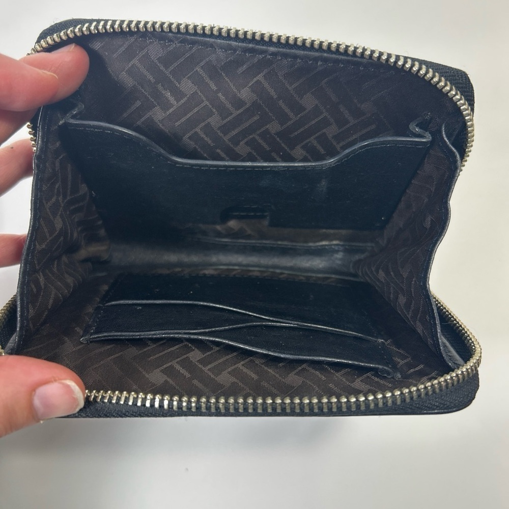 Cole Haan black leather zip wallet wristlet - Picture 4 of 9